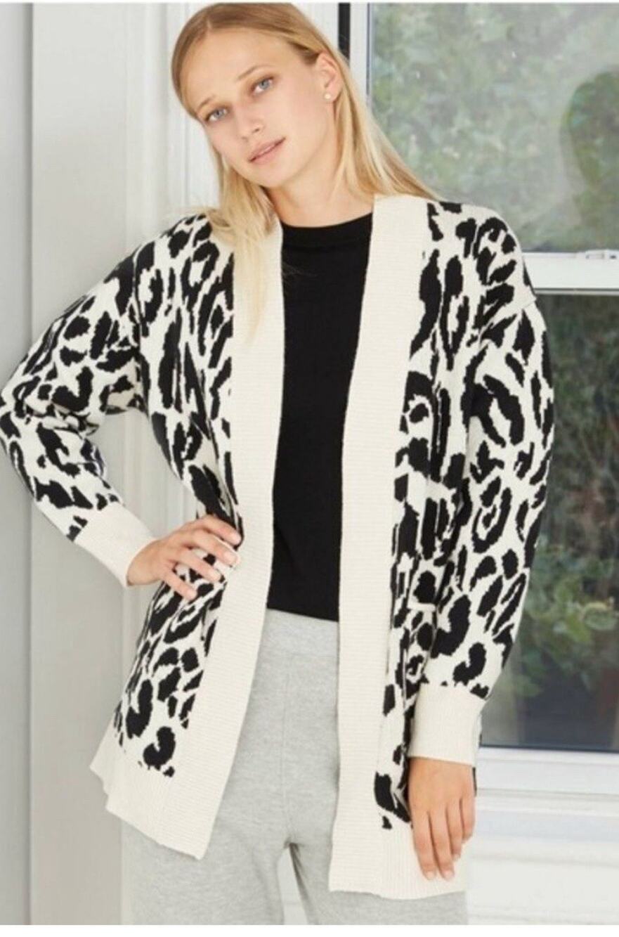 Who What Wear Open Front Cardigan Size Cream/Black Animal print Women’s M